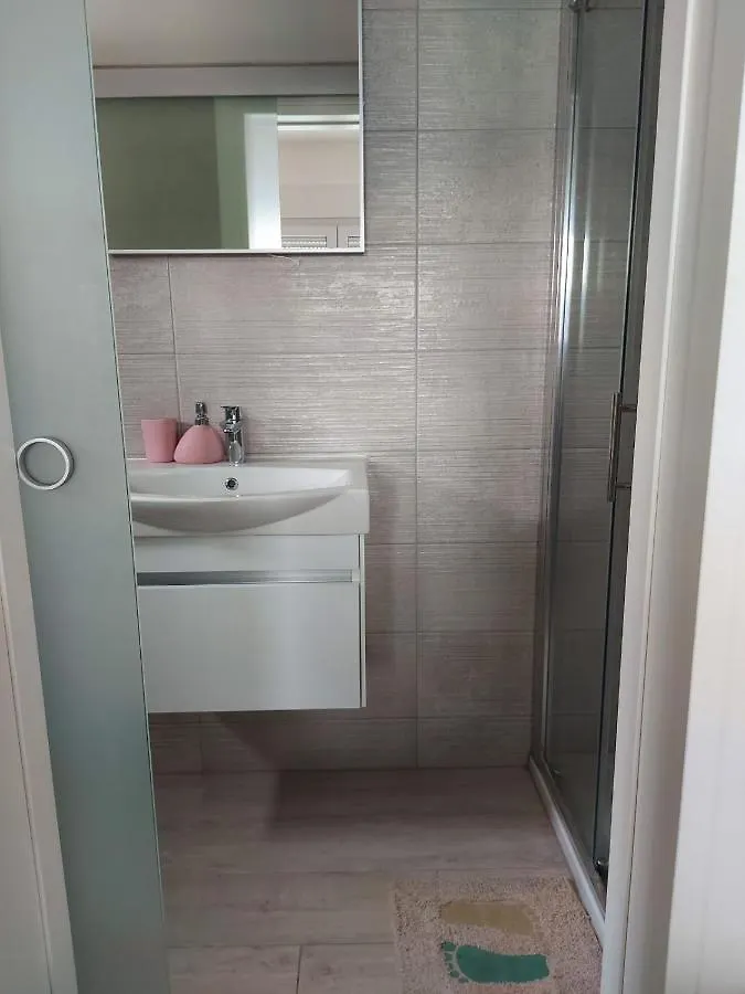 Apartment Kyra Trogir